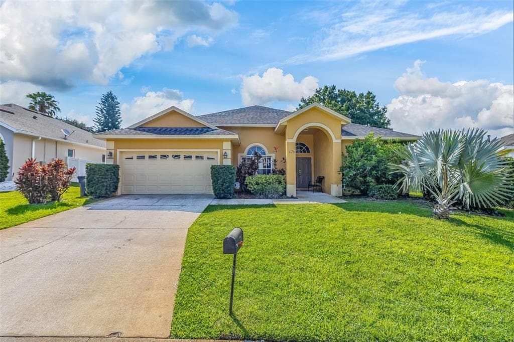 126 GREELEY LOOP DAVENPORT, FL 33897