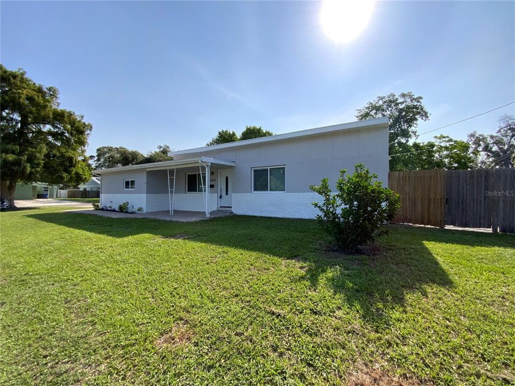 5466 8TH AVENUE N ST PETERSBURG, FL 33710
