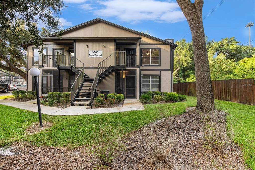 3948 TUMBLE WOOD TRAIL UNIT 201 TAMPA, FL 33613