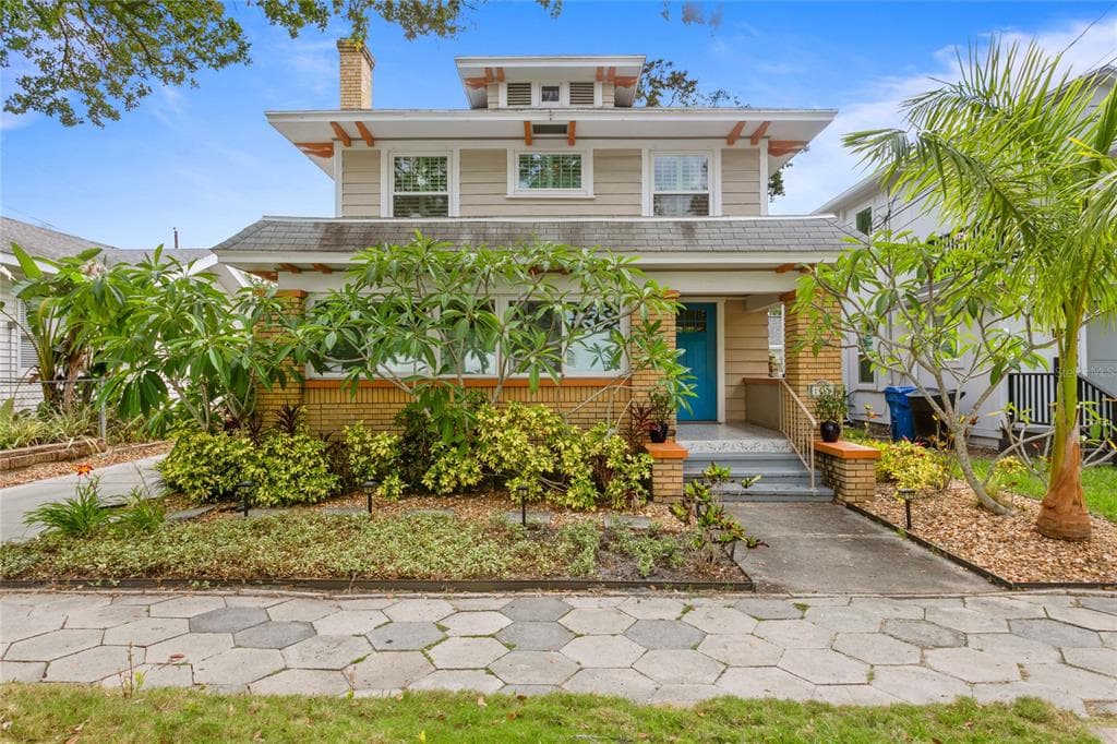 1140 OAK STREET NE ST PETERSBURG, FL 33701