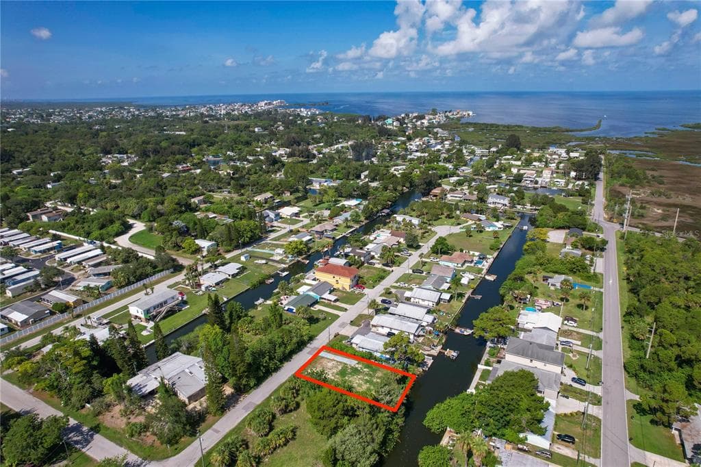 7339 SHEEPSHEAD DRIVE HUDSON, FL 34667