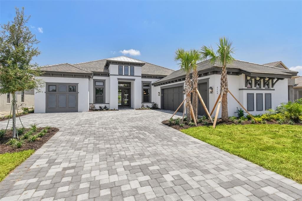 4784 FRECCIA LOOP WESLEY CHAPEL, FL 33543