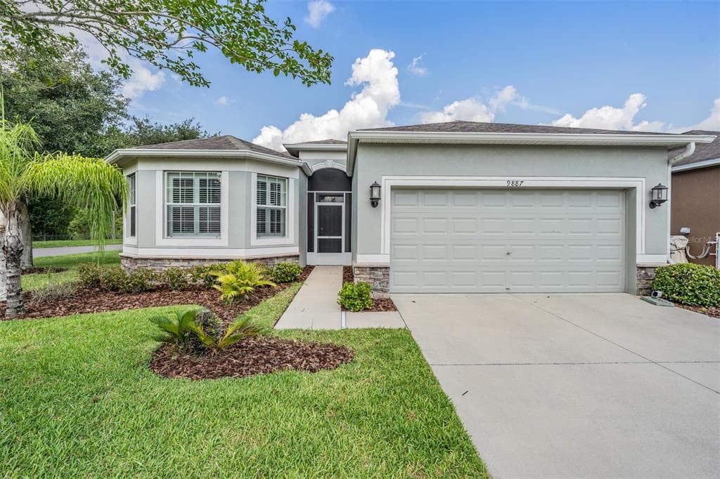 9887 GAP WEDGE DRIVE SAN ANTONIO, FL 33576