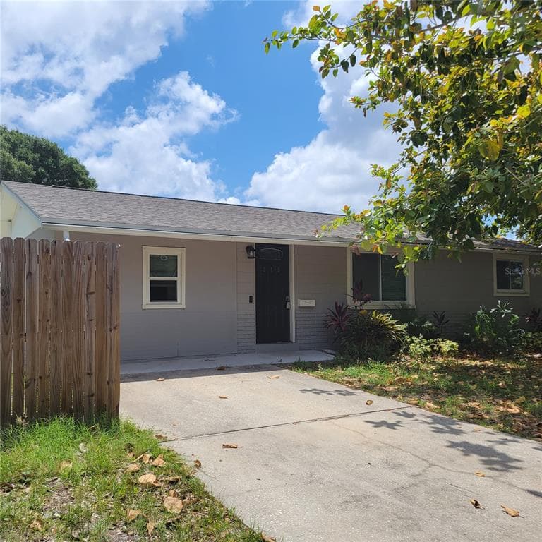 245 56TH STREET N ST PETERSBURG, FL 33710