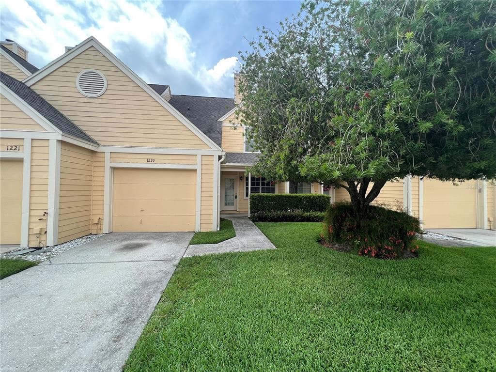 1219 BIG PINE DRIVE VALRICO, FL 33596