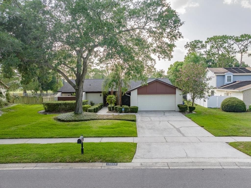 16220 W COURSE DRIVE TAMPA, FL 33624