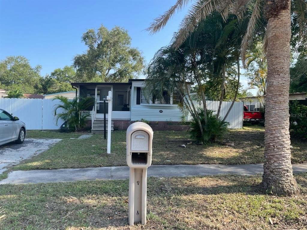 6076 137TH AVENUE N CLEARWATER, FL 33760