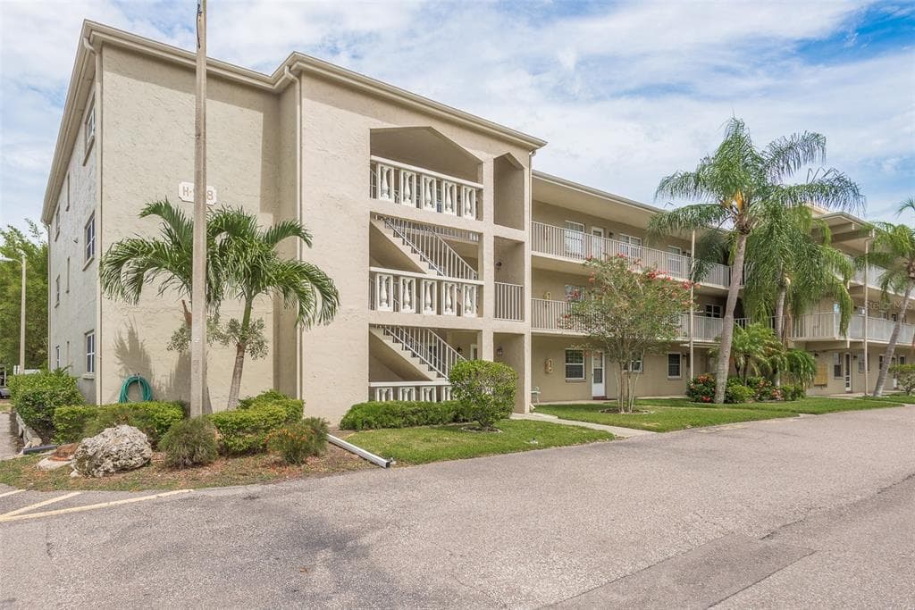 938 VIRGINIA STREET UNIT 101