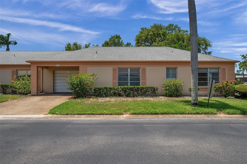 8426 ANNWOOD ROAD SEMINOLE, FL 33777
