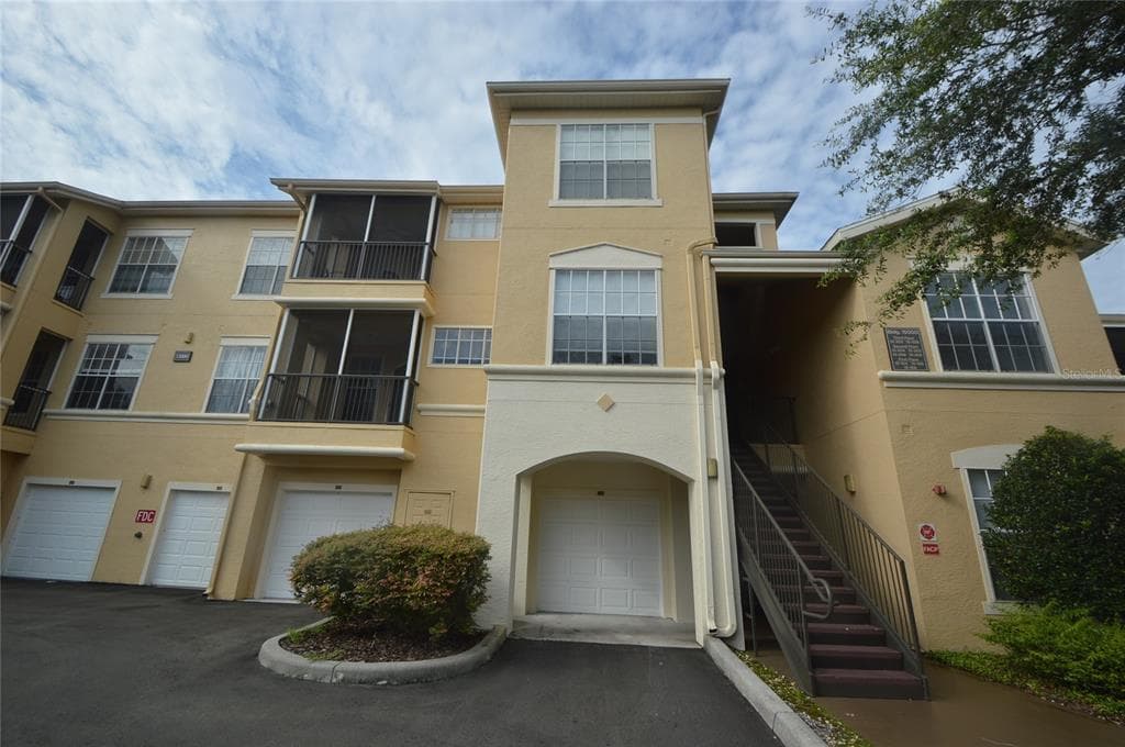 5125 PALM SPRINGS BOULEVARD UNIT 15306 TAMPA, FL 33647
