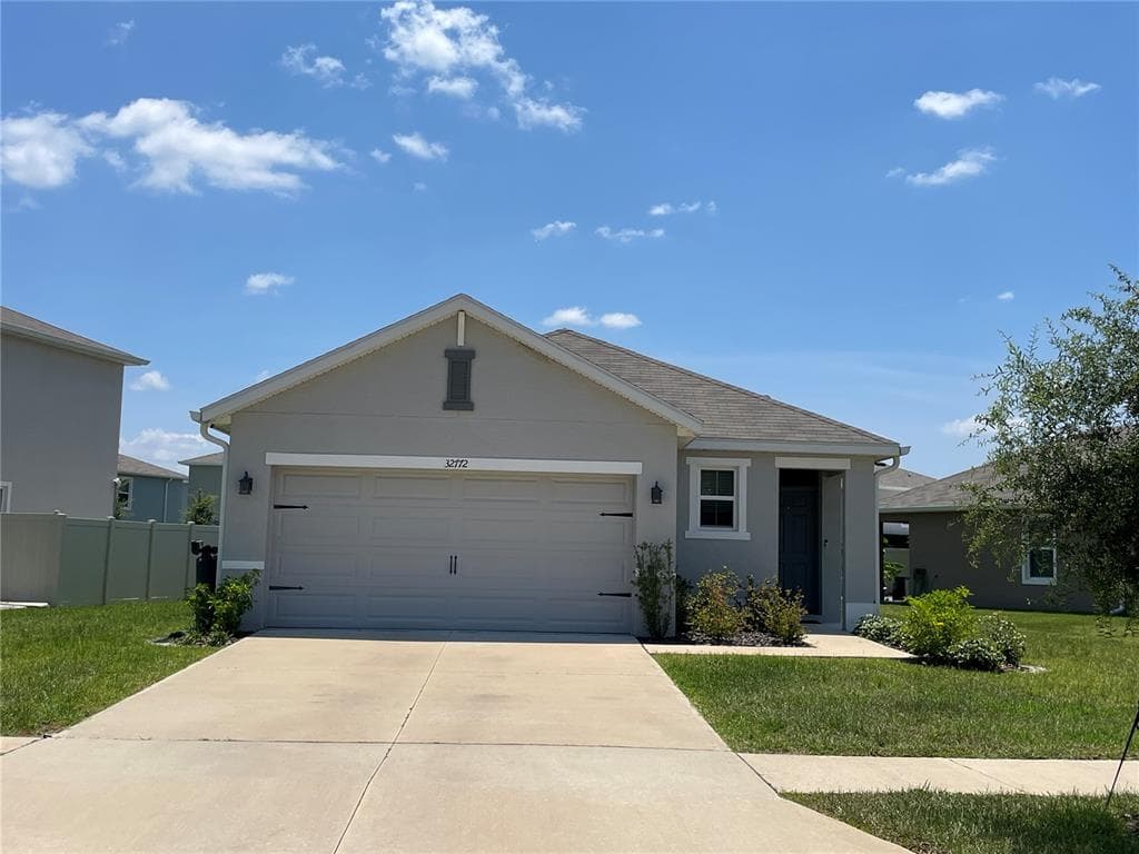 32772 BROOKS HAWK LN WESLEY CHAPEL, FL 33543