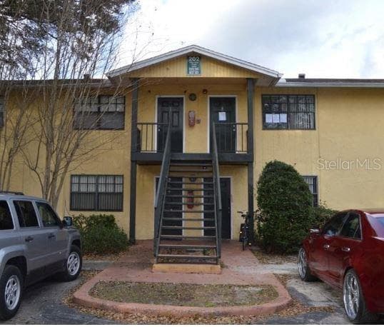 202 PINE TULIP COURT UNIT 201 TAMPA, FL 33612