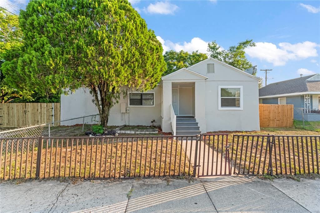 1516 E WATERS AVENUE TAMPA, FL 33604