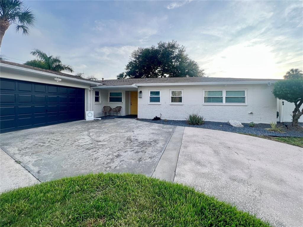 117 S KRENTAL AVENUE TAMPA, FL 33609