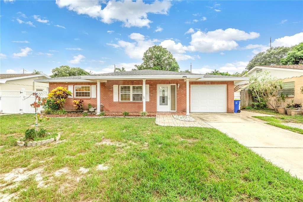 11076 FREEDOM WAY SEMINOLE, FL 33772