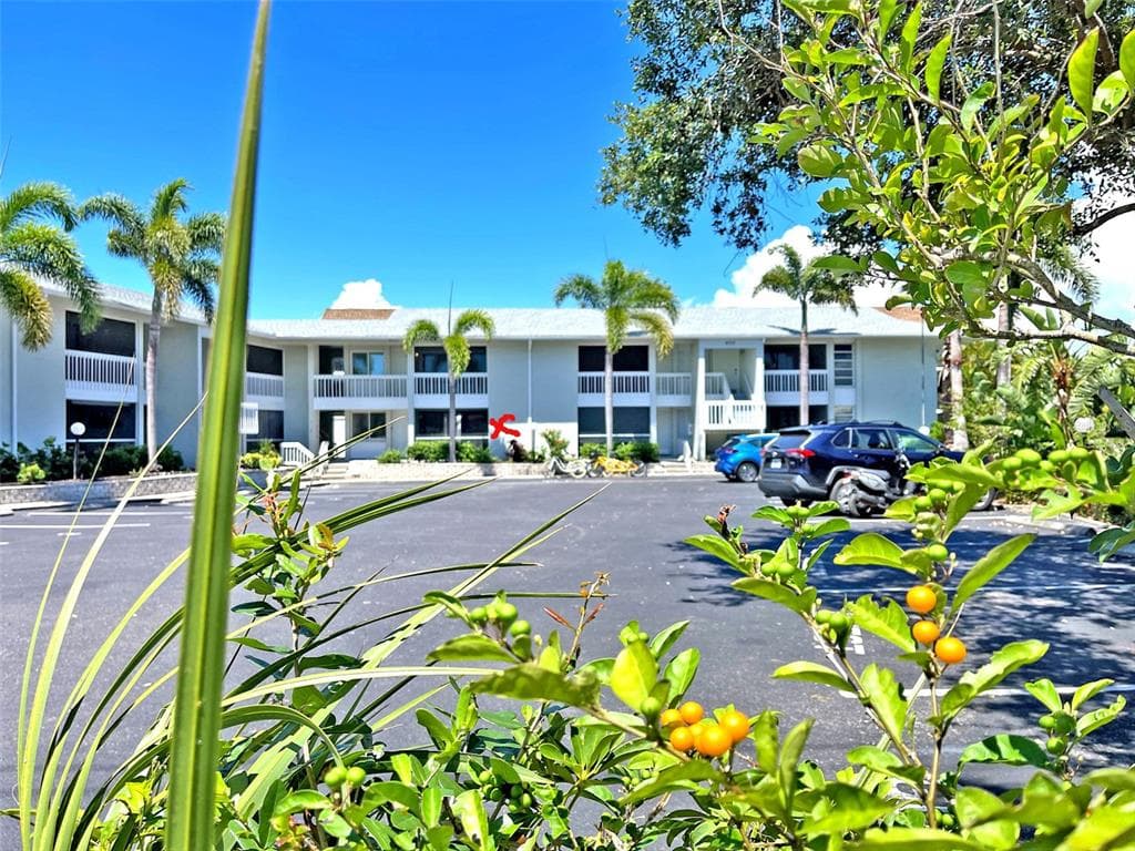 6715 MIDNIGHT PASS ROAD UNIT 5