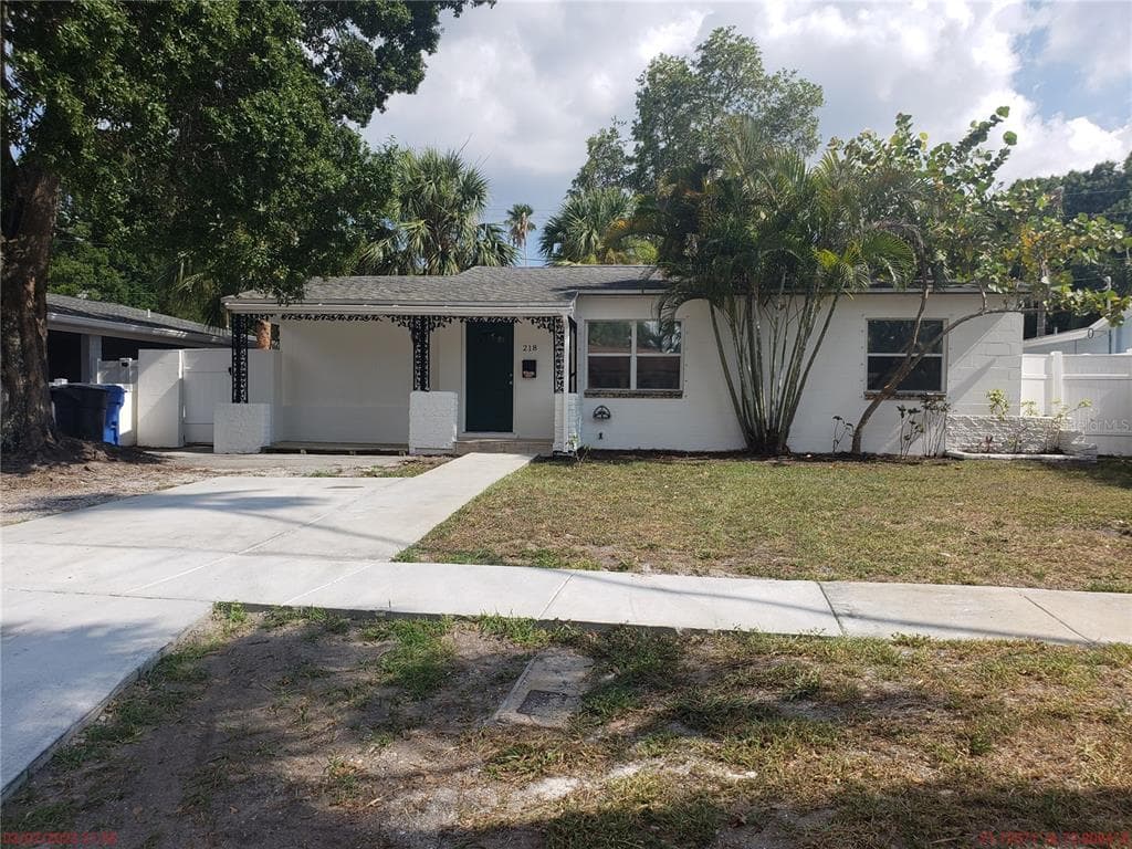 218 81ST AVENUE N ST PETERSBURG, FL 33702