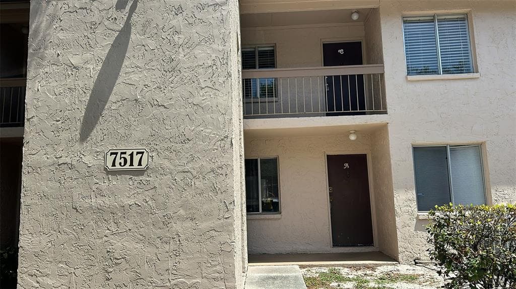 7517 PITCH PINE CIRCLE UNIT C (174) TAMPA, FL 33617