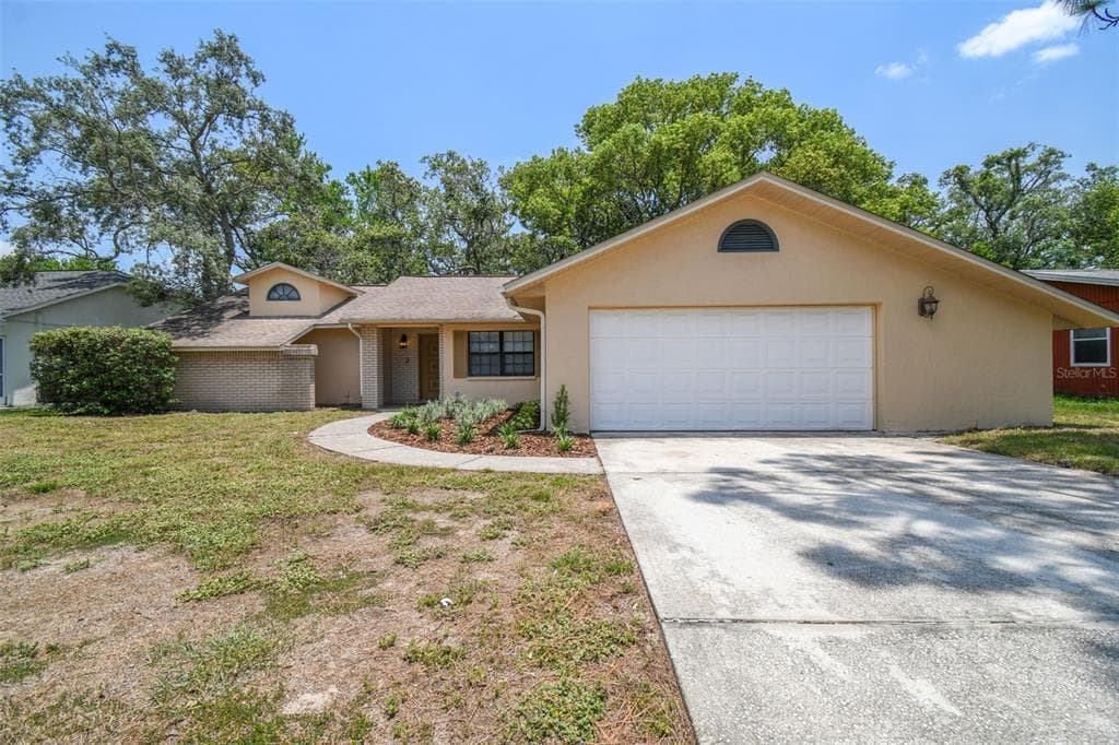 1348 CLOVIS LANE SPRING HILL, FL 34608