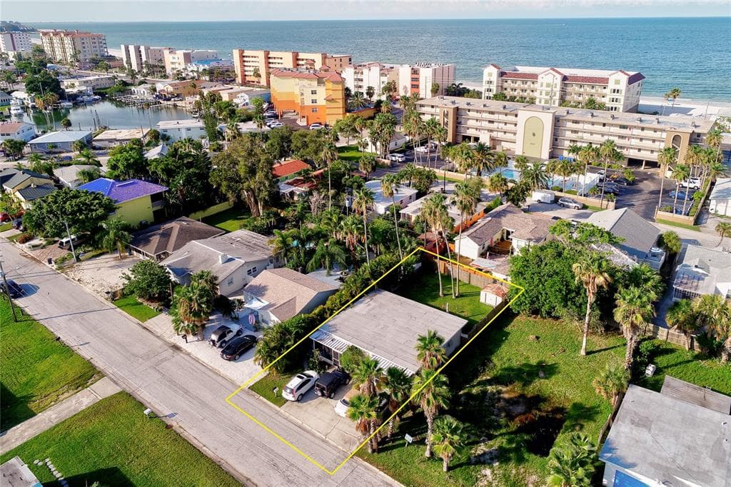 14046 VIVIAN DRIVE MADEIRA BEACH, FL 33708