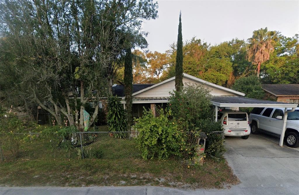 312 N THOMPSON ROAD APOPKA, FL 32703