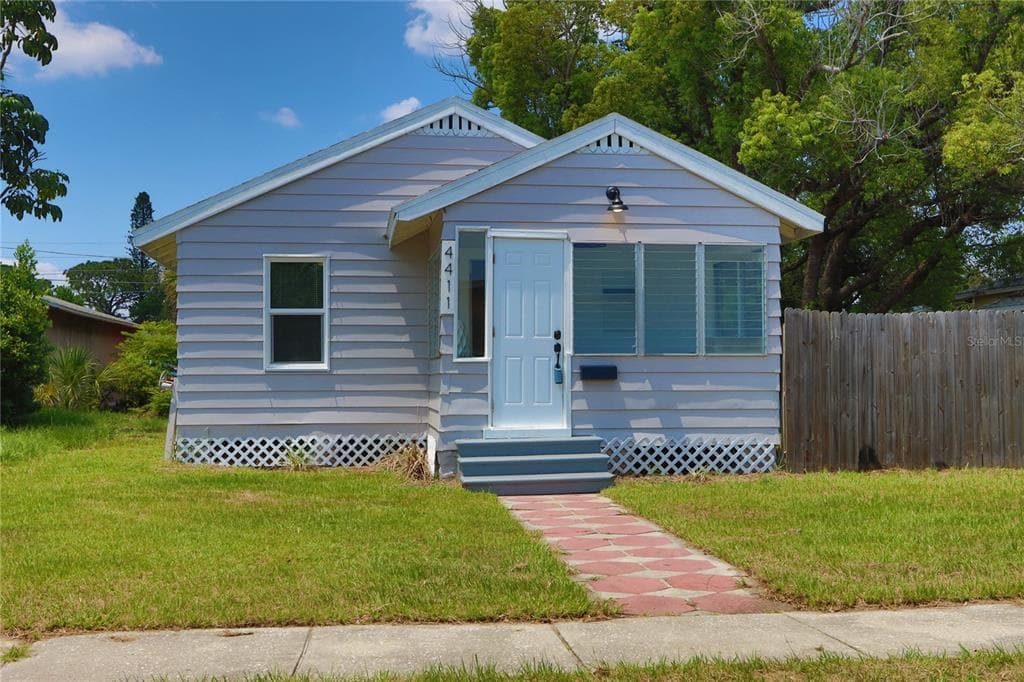4411 16TH AVENUE S ST PETERSBURG, FL 33711