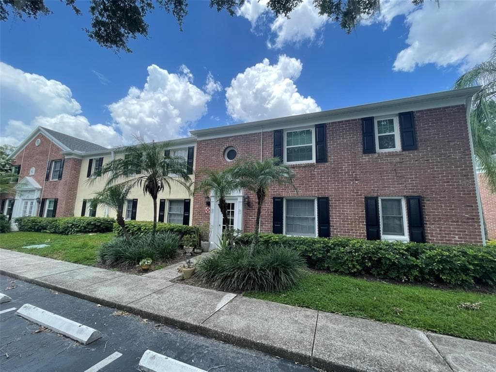 13686 ORANGE SUNSET DRIVE UNIT 201 TAMPA, FL 33618