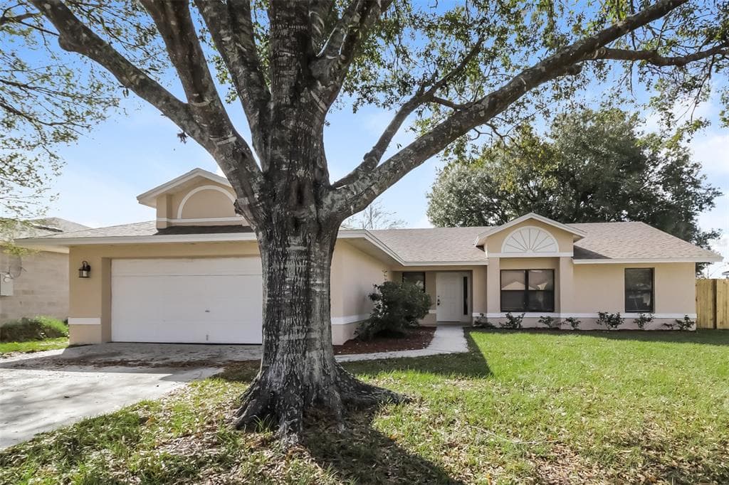1305 DOVER DRIVE KISSIMMEE, FL 34758