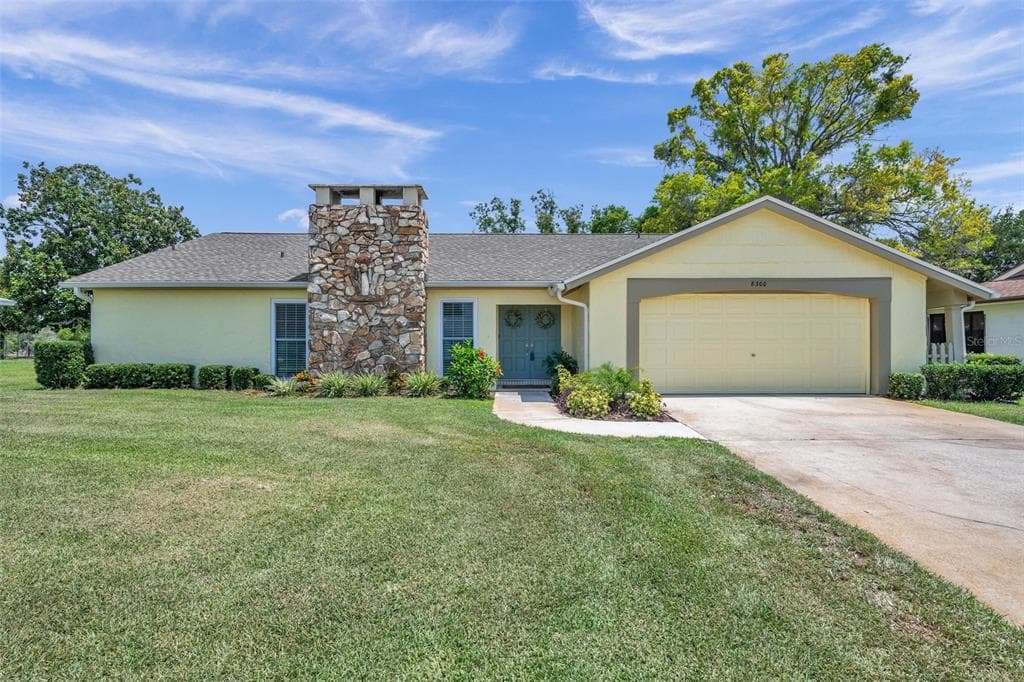 8300 VALLEY STREAM LANE HUDSON, FL 34667