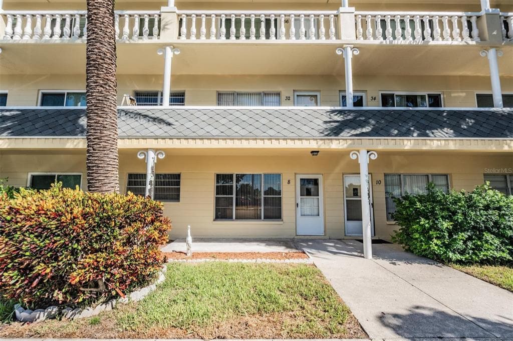 2458 FLORENTINE WAY UNIT 8 CLEARWATER, FL 33763