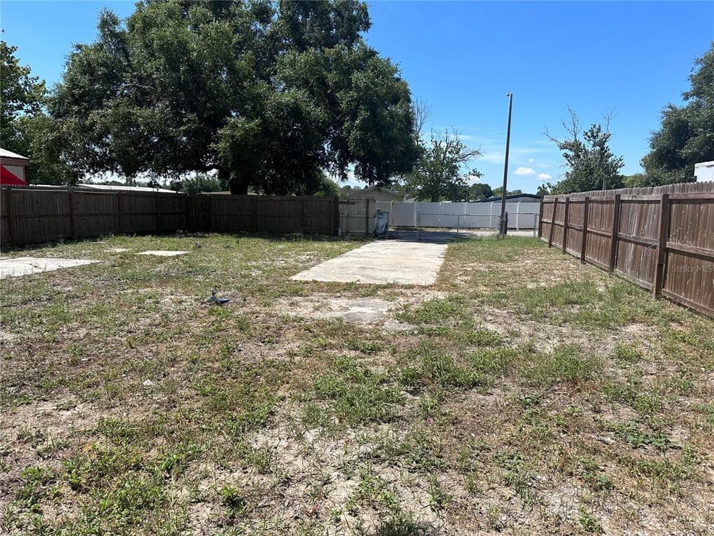 6537 BANDURA AVENUE NEW PORT RICHEY, FL 34653