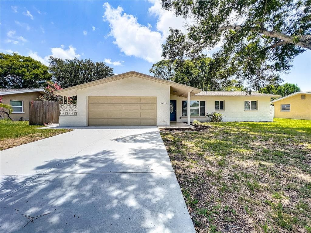 1457 S DUNCAN AVENUE CLEARWATER, FL 33756