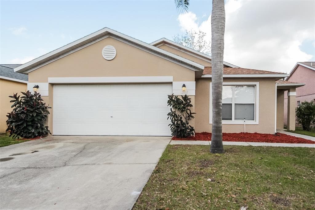 1207 WHITEWOOD WAY CLERMONT, FL 34714