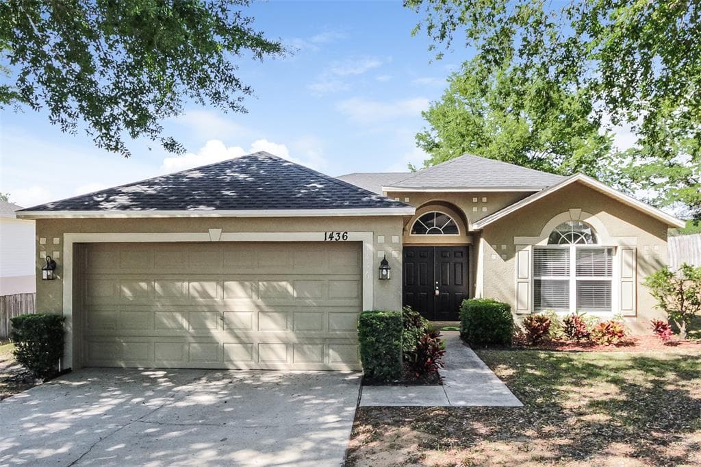 1436 MUIR CIRCLE CLERMONT, FL 34711