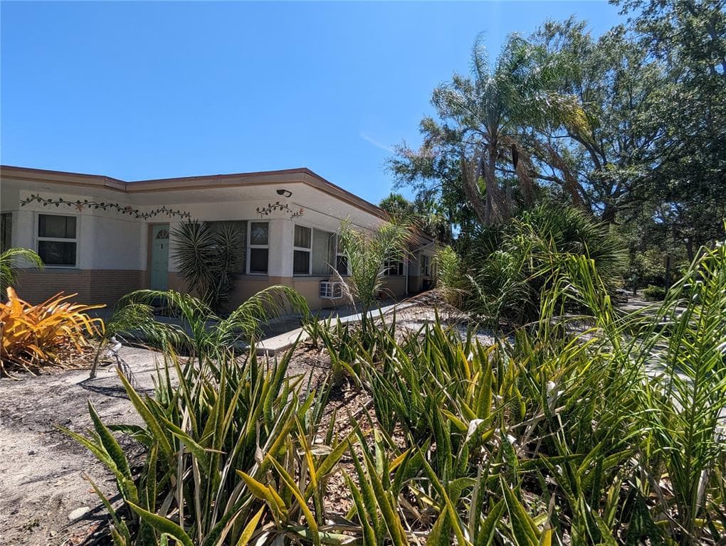 901 3RD STREET N UNIT 7 ST PETERSBURG, FL 33701
