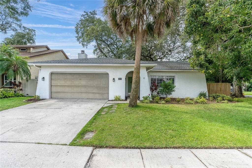 6898 120TH PLACE LARGO, FL 33773