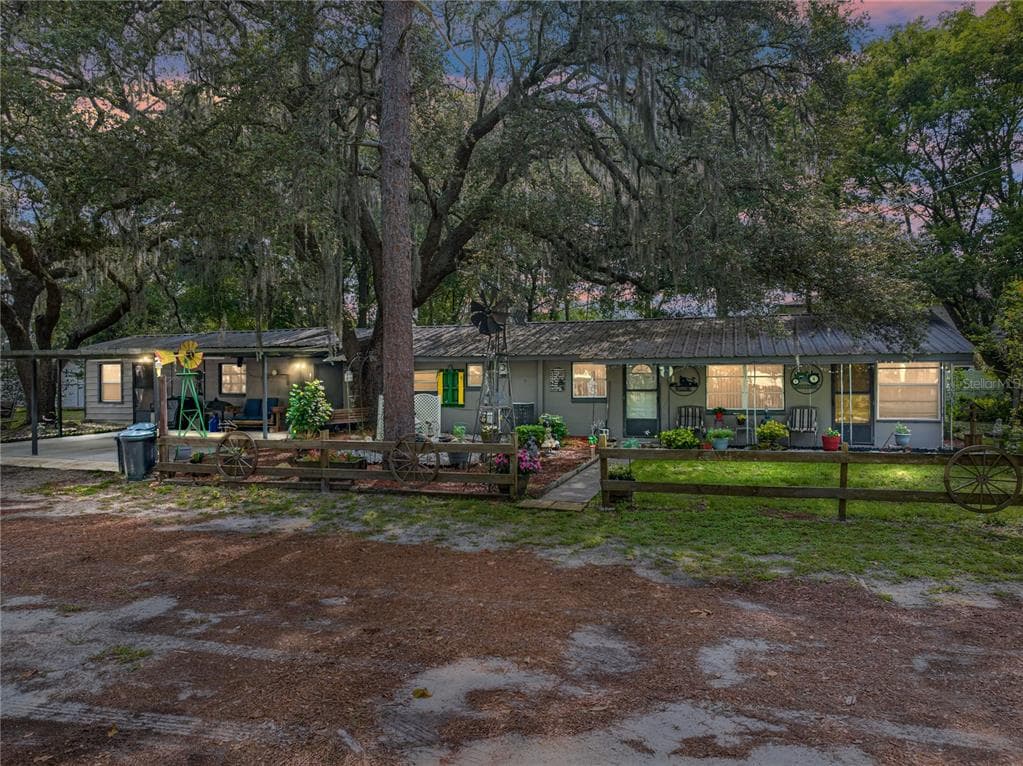 37835 DUNBAR AVENUE ZEPHYRHILLS, FL 33542