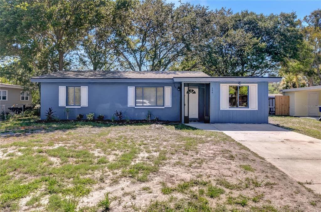 204 MELODY LANE LARGO, FL 33771