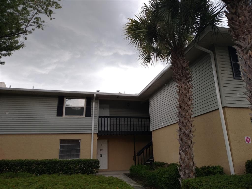 222 RED MAPLE PLACE UNIT 222 BRANDON, FL 33510