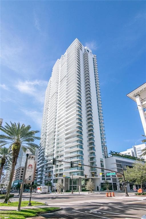 100 1ST AVENUE N UNIT 2304 ST PETERSBURG, FL 33701