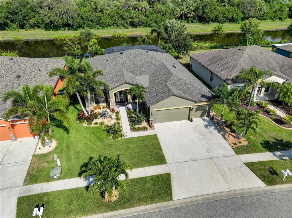 318 STAR SHELL DRIVE