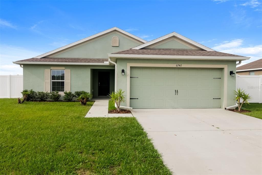 6742 WIREVINE DRIVE BROOKSVILLE, FL 34602