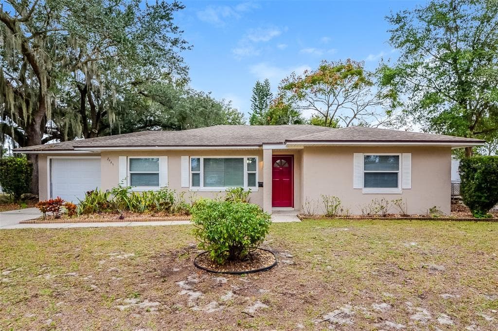 2995 WESTLAND ROAD MOUNT DORA, FL 32757