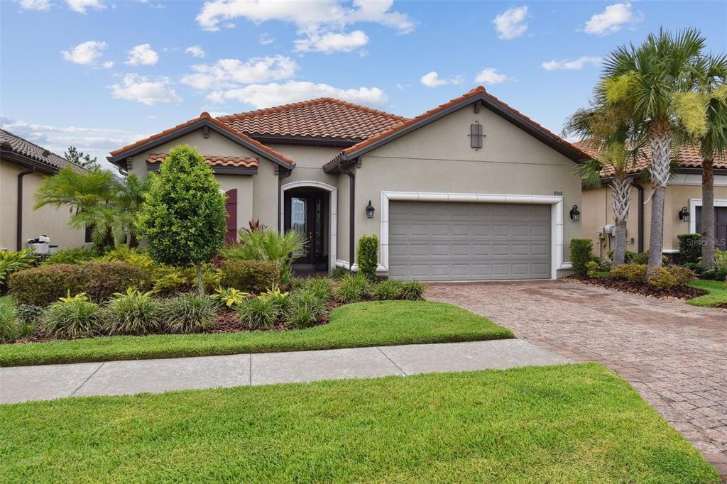 8559 GRAND ALBERATO ROAD TAMPA, FL 33647