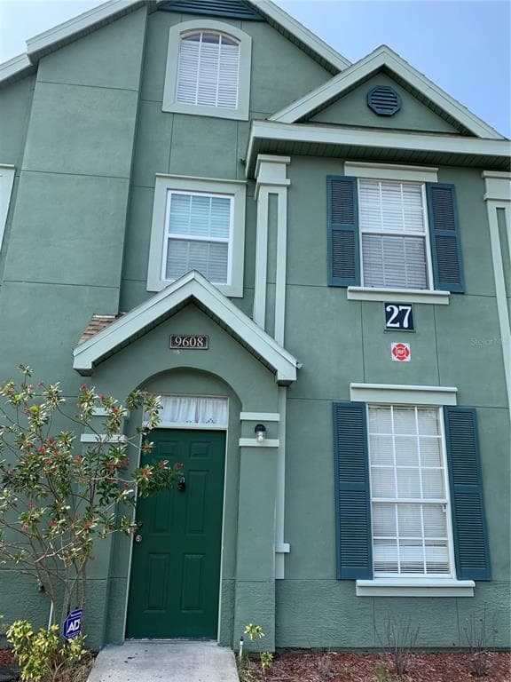 9608 LAKE CHASE ISLAND WAY UNIT 9608 TAMPA, FL 33626