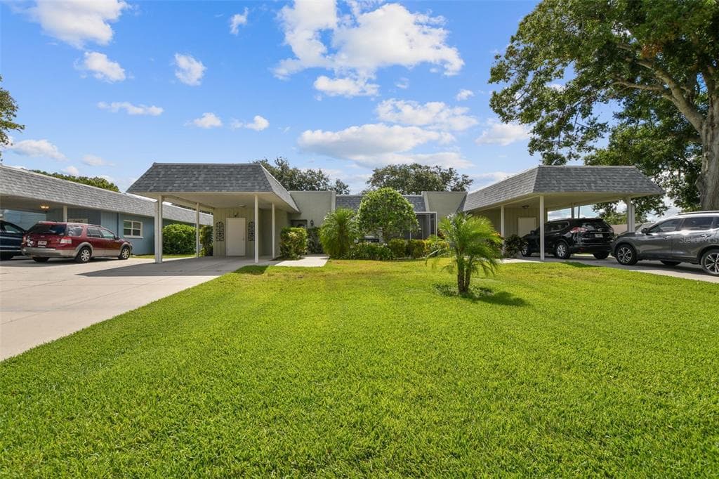 3852 TEESIDE DRIVE UNIT 3852 NEW PORT RICHEY, FL 34655
