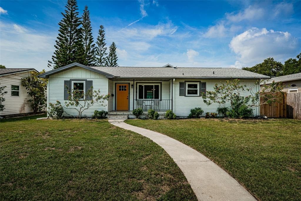 618 40TH AVENUE N ST PETERSBURG, FL 33703