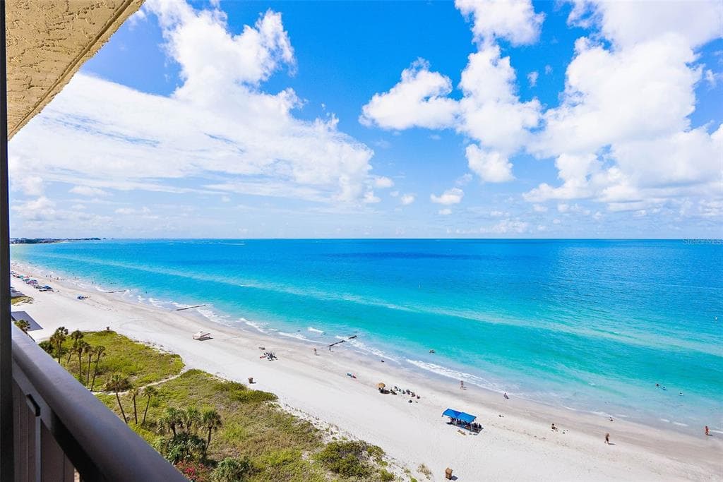 15000 GULF BOULEVARD UNIT 1201 MADEIRA BEACH, FL 33708