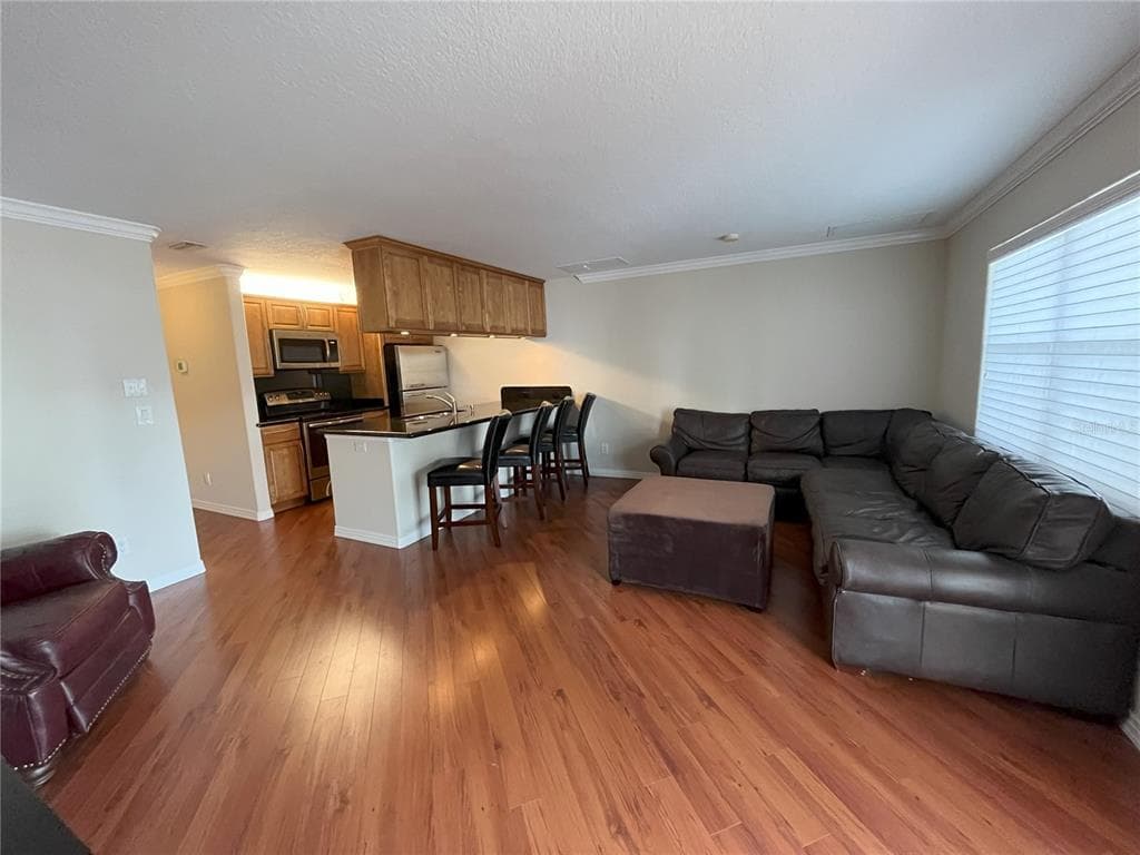 9101 TUDOR DRIVE UNIT F109 TAMPA, FL 33615