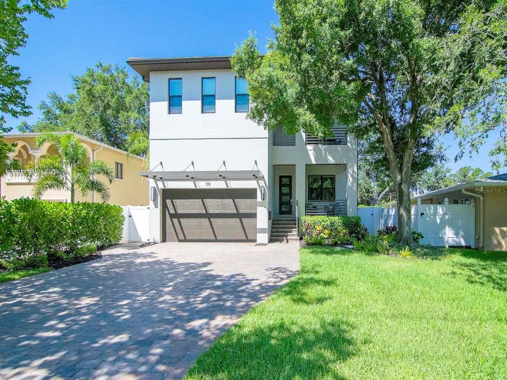 518 W DAVIS BOULEVARD TAMPA, FL 33606